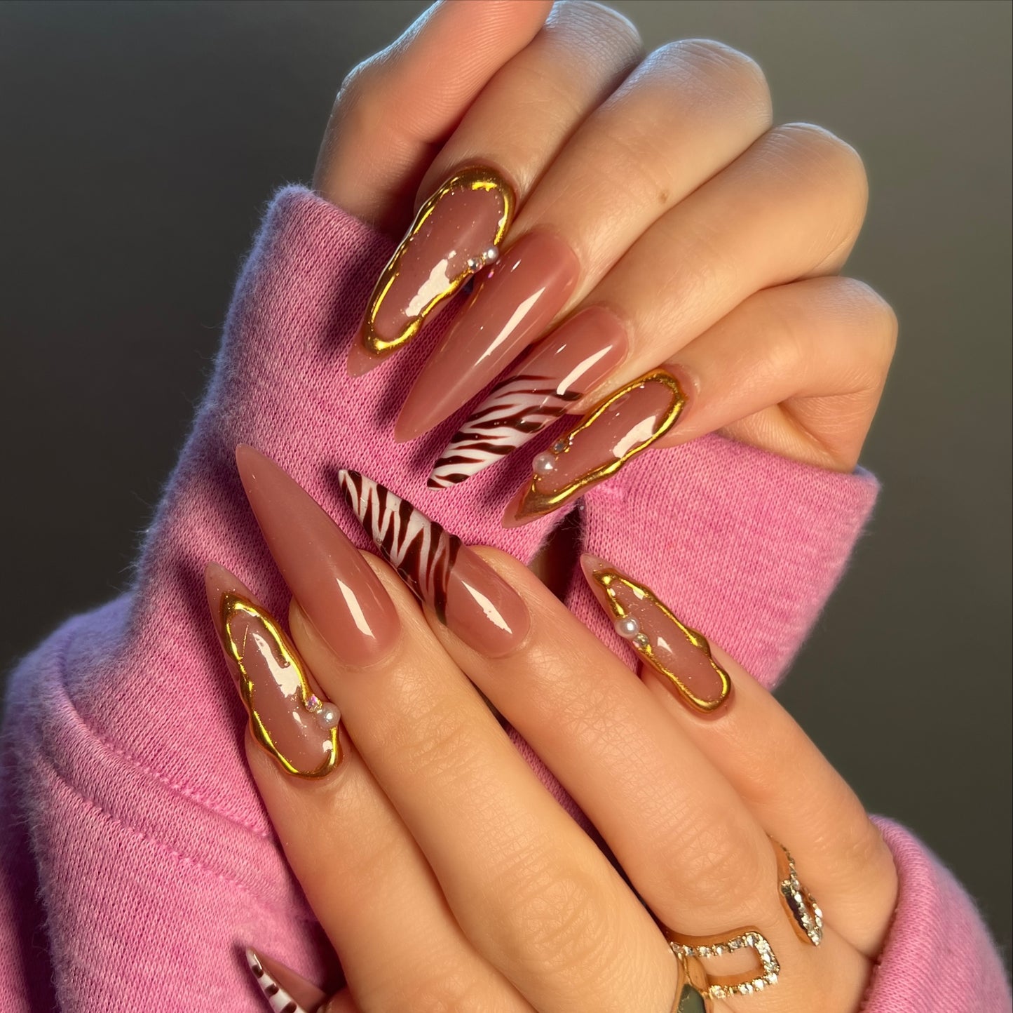 2-DAY EXCLUSIVE: CAMPFIRE